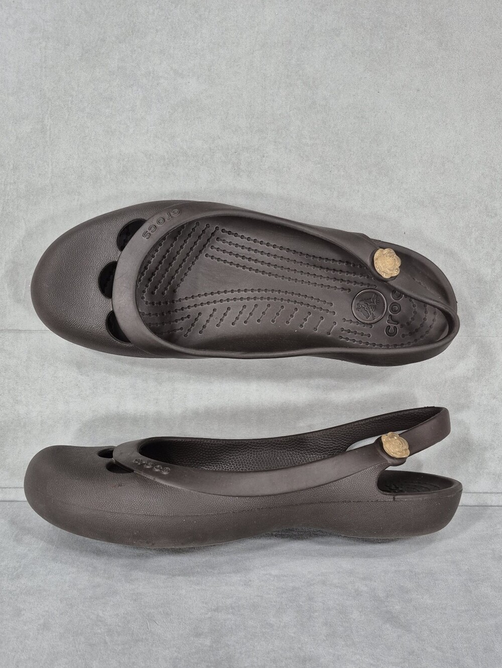 Crocs Jayna sling back ballet flats women's 7 brown flower jibbitz detail